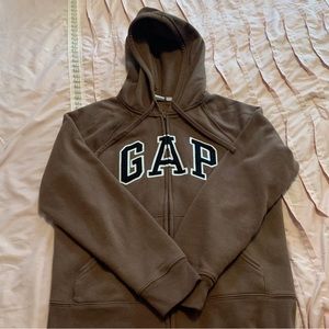 GAP zip up hoodie